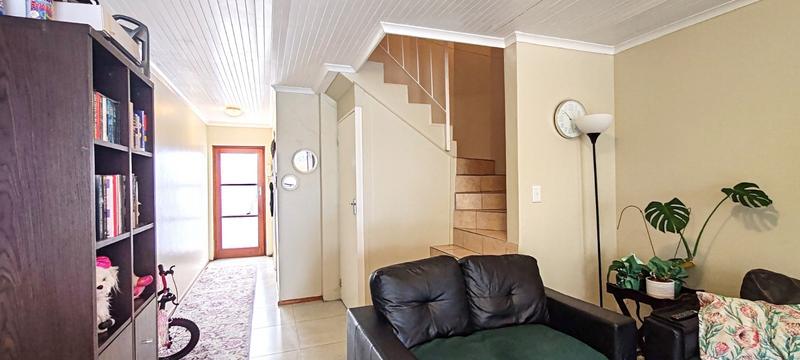 To Let 2 Bedroom Property for Rent in Elfindale Western Cape